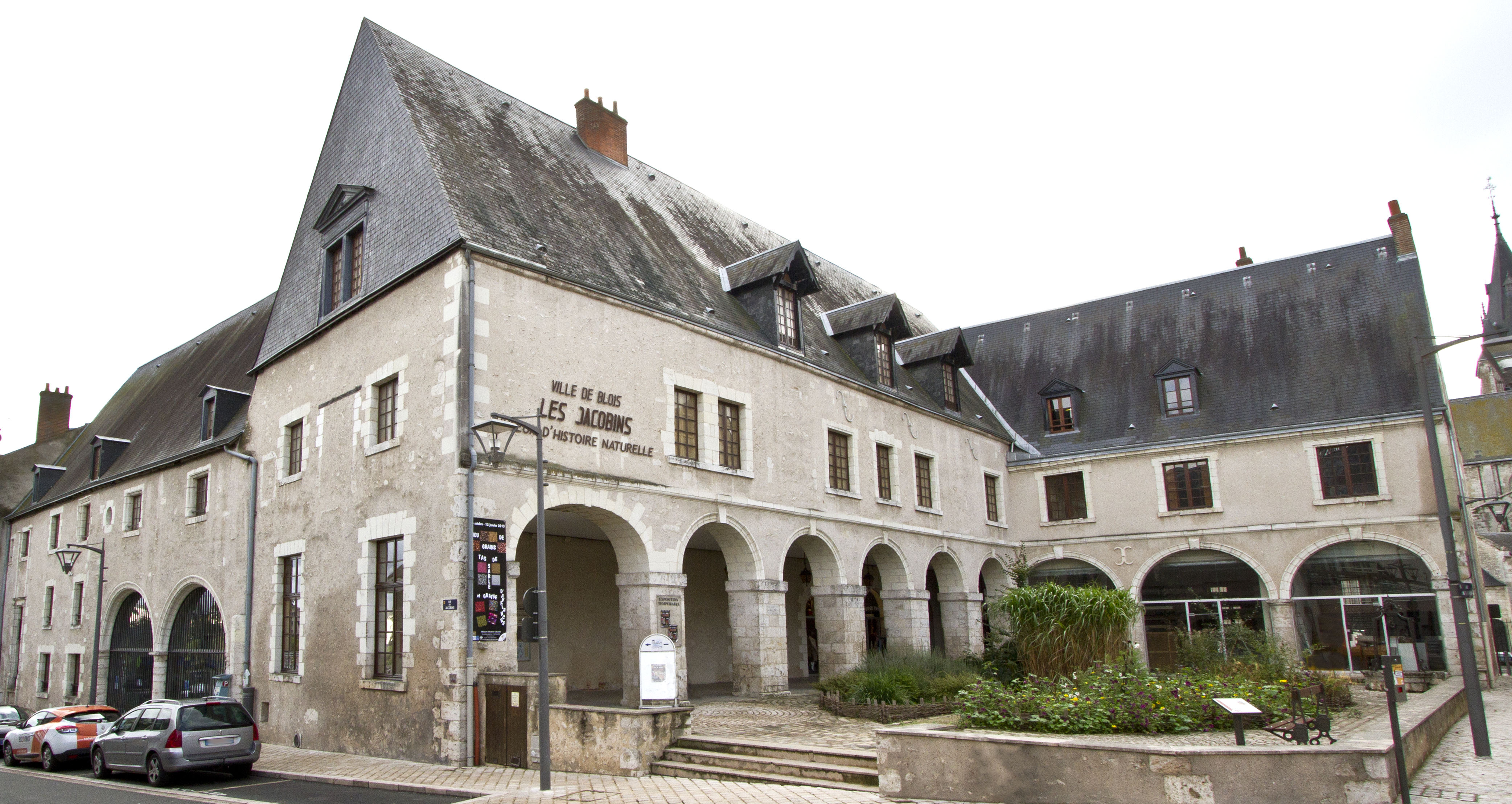 Photo façade muséum de Blois