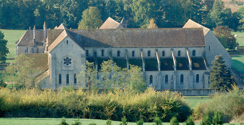 Abbaye de Noirlac dans son paysage