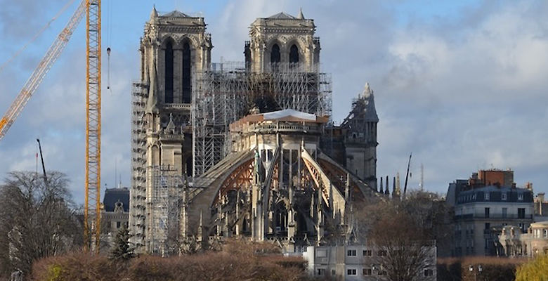 Chantier de Notre-Dame et archéométrie